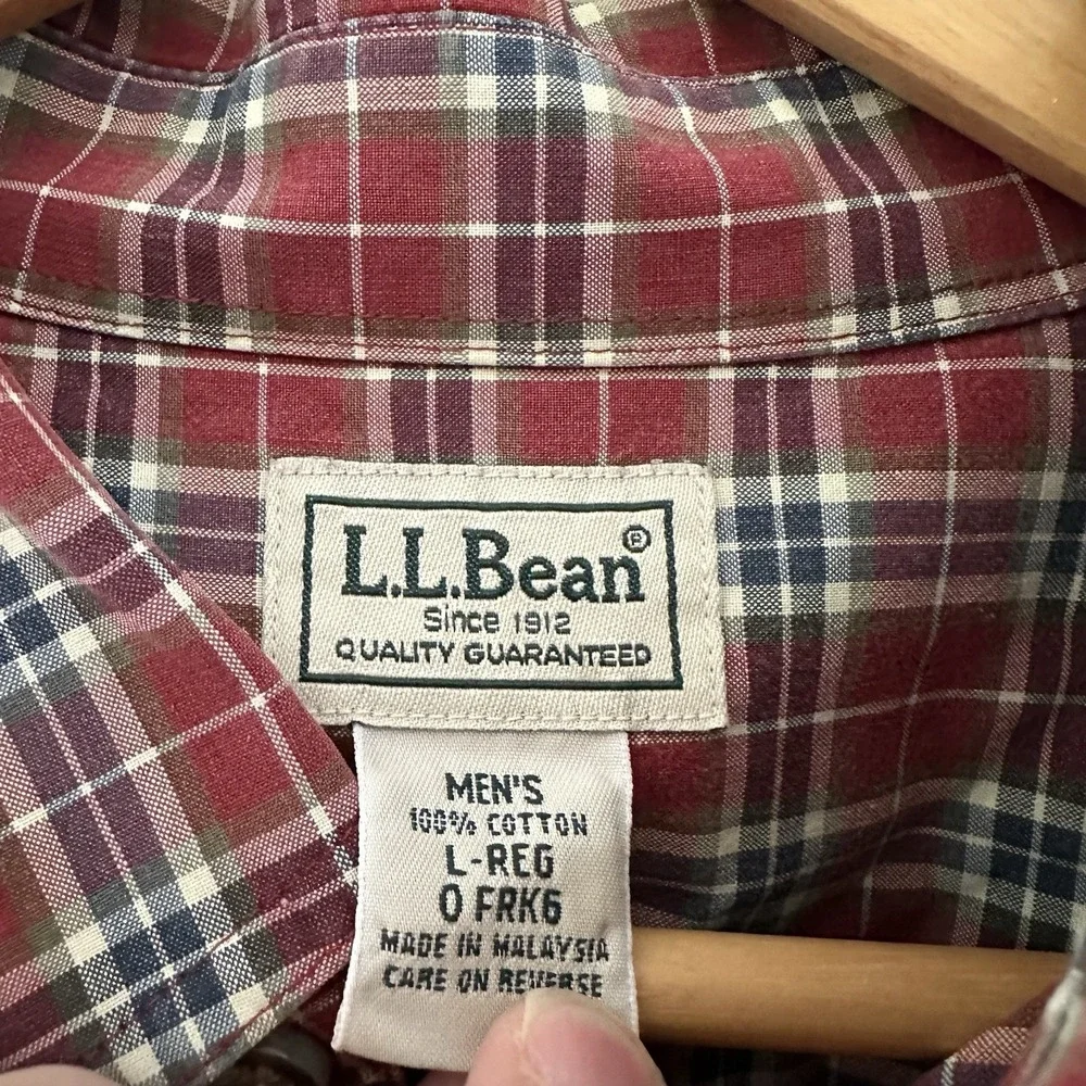 LL Bean Mens Button Down Camp Shirt Size L Red Plaid Cotton Short Sleeve Outdoor